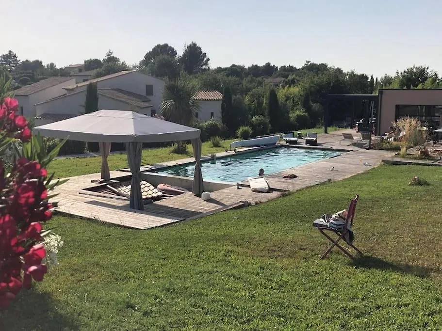 Chalet Bois Cosy Avec Piscine Aix Nature Aix-en-Provence 0*,  France